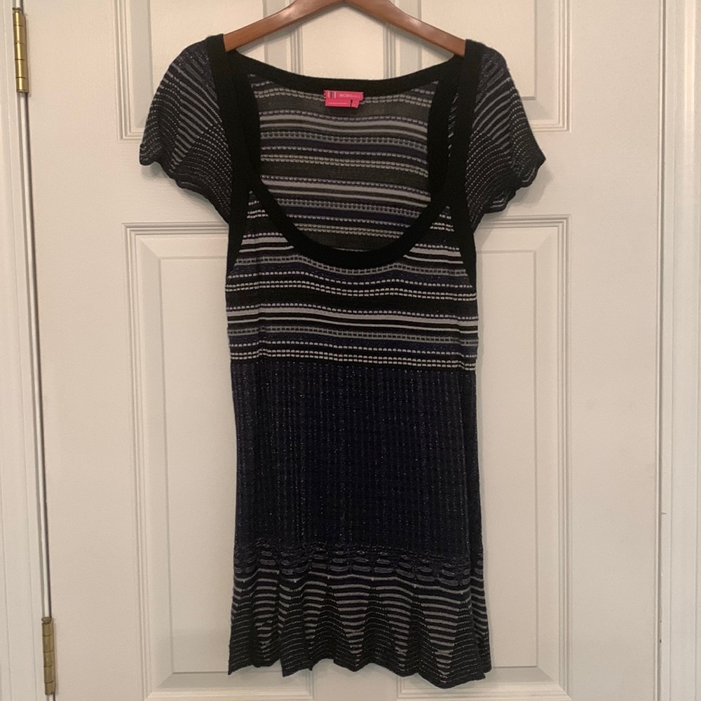 BCBGirls Dressy Deco Top, black and navy, L